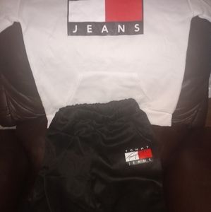 Tommy Hilfiger sweat suit